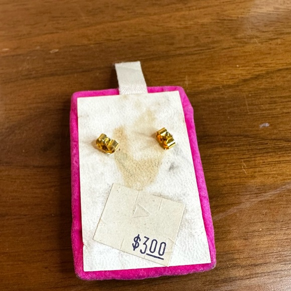 Vintage NOS Looney Tunes Porky Pig 14k GF Post Earrings - Picture 3 of 3